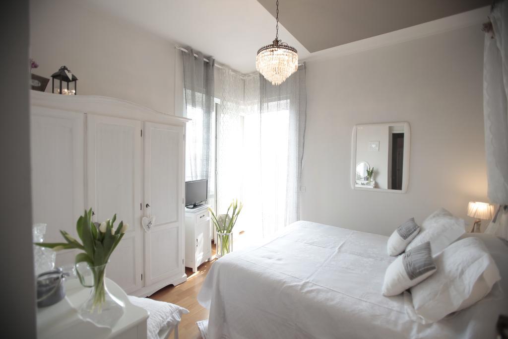 B&B La Casa Di Pamela Casciago Extérieur photo