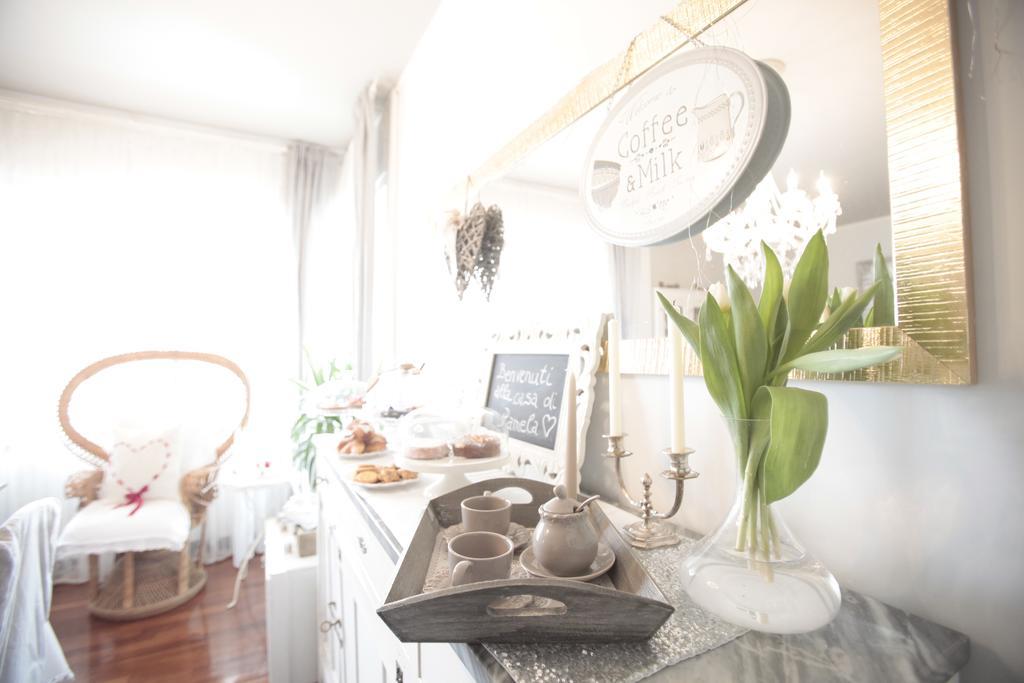 B&B La Casa Di Pamela Casciago Extérieur photo