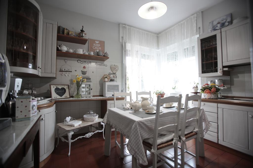 B&B La Casa Di Pamela Casciago Extérieur photo