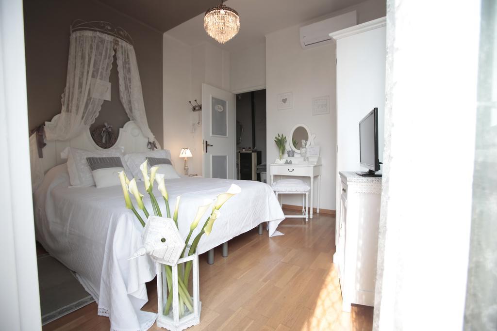 B&B La Casa Di Pamela Casciago Extérieur photo